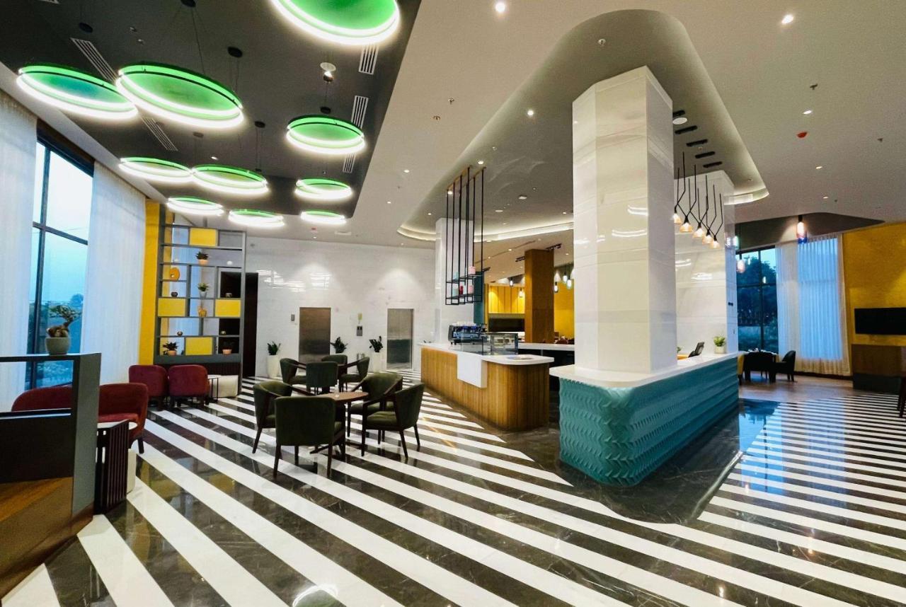 Ramada Encore By Wyndham Amritsar Airport Kültér fotó