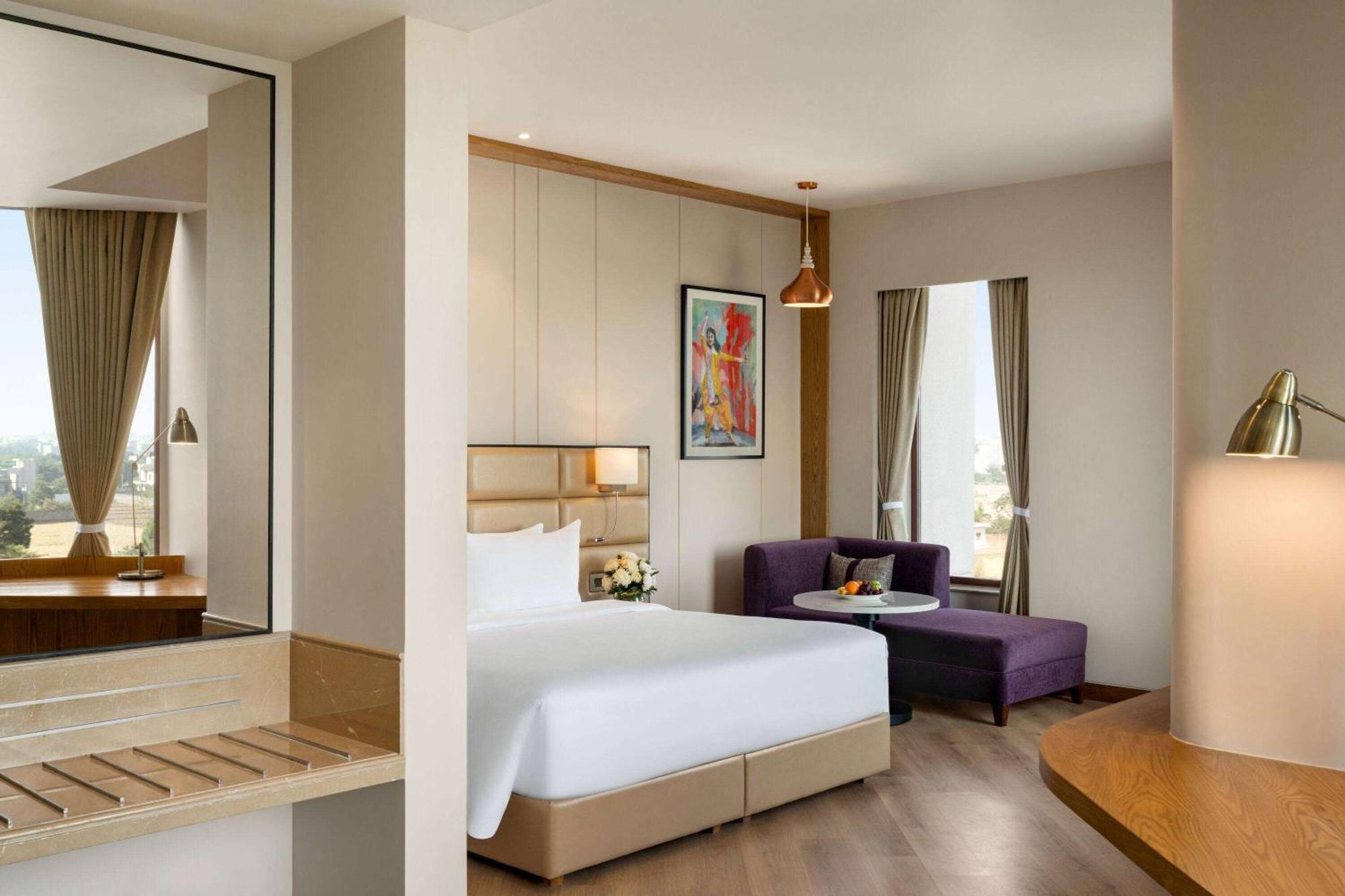 Ramada Encore By Wyndham Amritsar Airport Kültér fotó